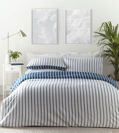 bedding-Harvard Stripe Blue